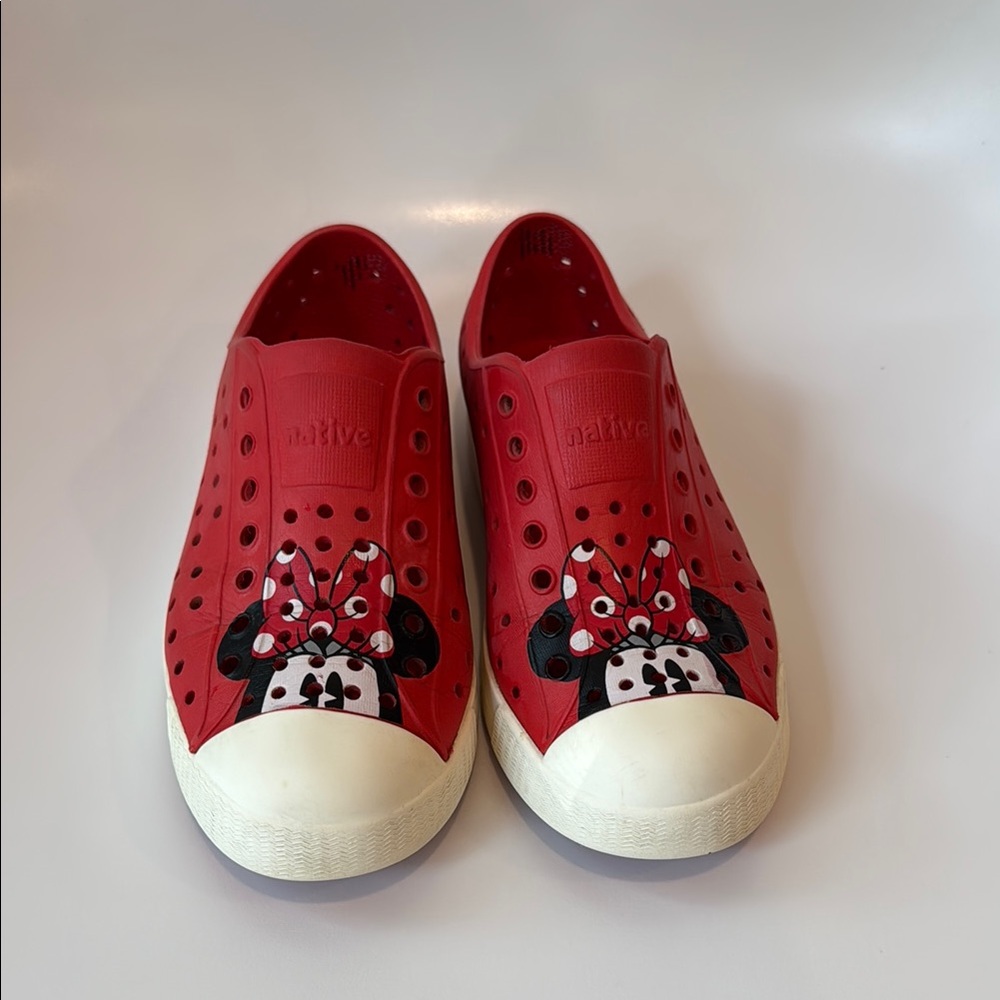 Native Kids Red Minnie Mouse Shoes